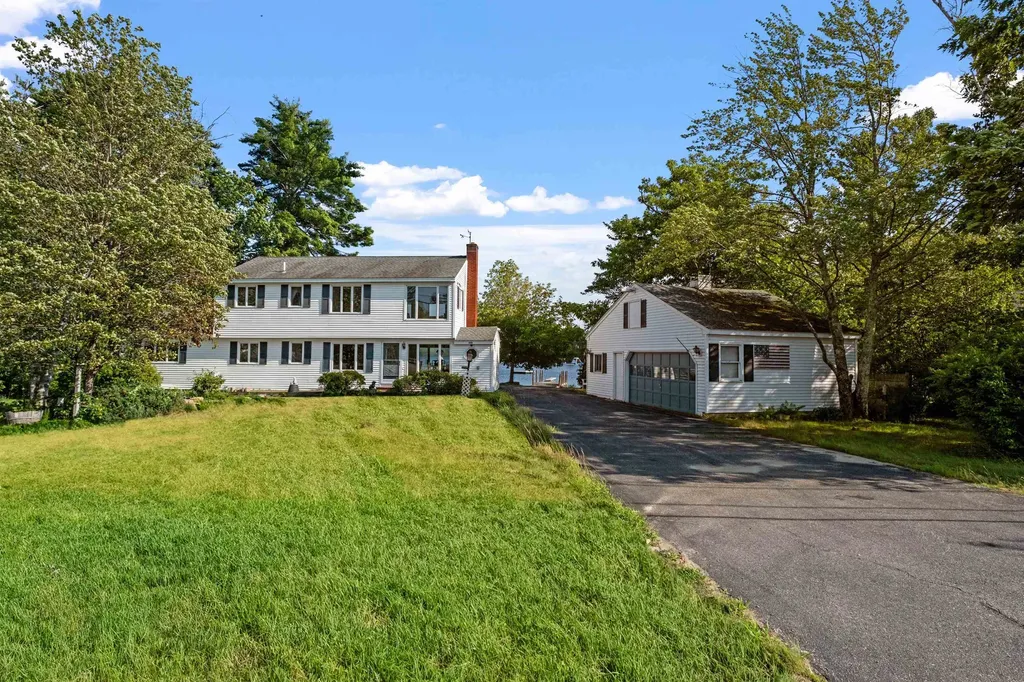 208 Forest Road Wolfeboro NH 03894