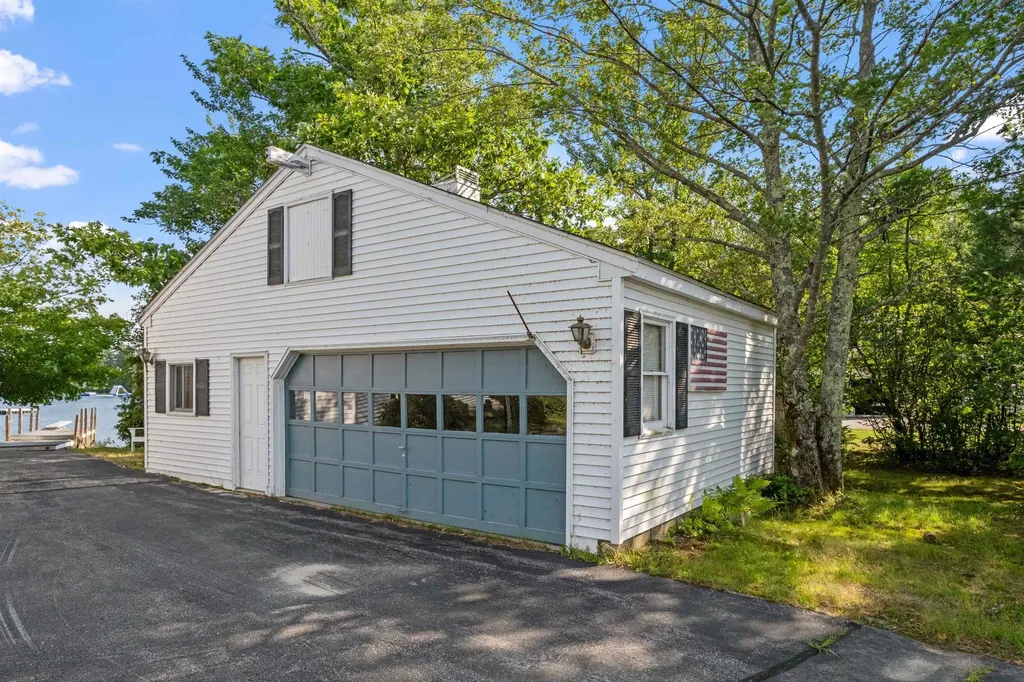 208 Forest Road Wolfeboro NH 03894