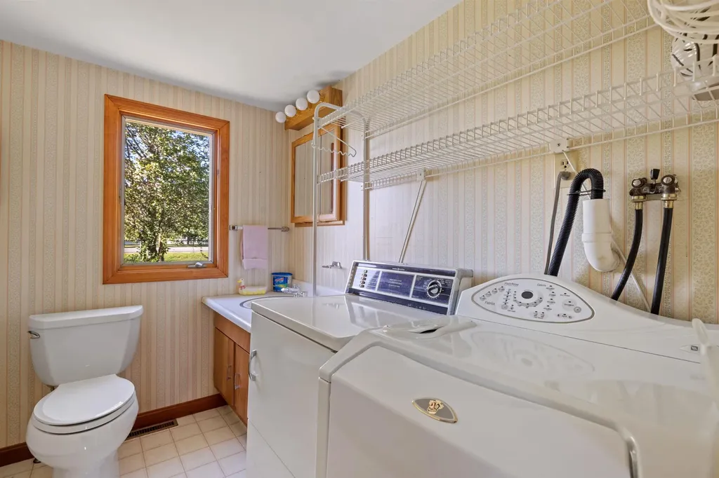 208 Forest Road Wolfeboro NH 03894