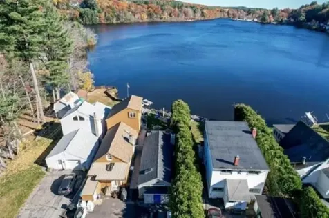 37 Bay Street Goffstown NH 03045