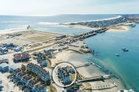 24 Harbor Road Hampton NH 03842