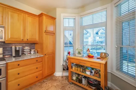 24 Harbor Road Hampton NH 03842