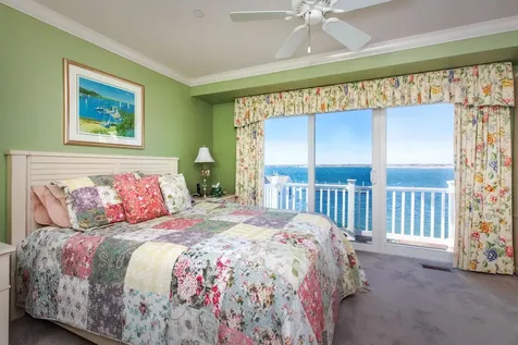 24 Harbor Road Hampton NH 03842