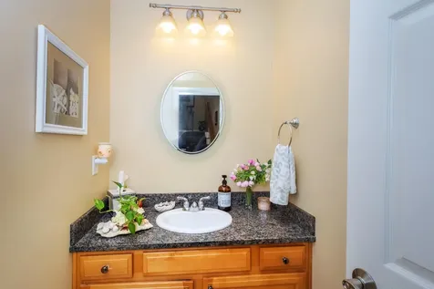 24 Harbor Road Hampton NH 03842