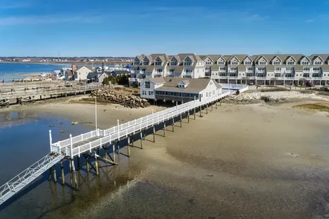 24 Harbor Road Hampton NH 03842