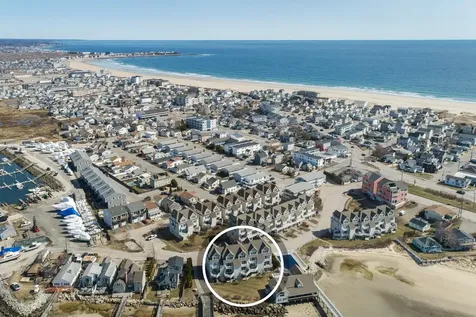 24 Harbor Road Hampton NH 03842