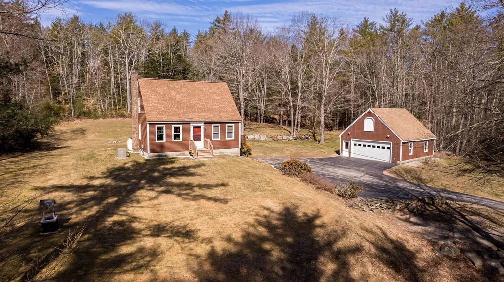 48 Parshley Lane Strafford NH 03884