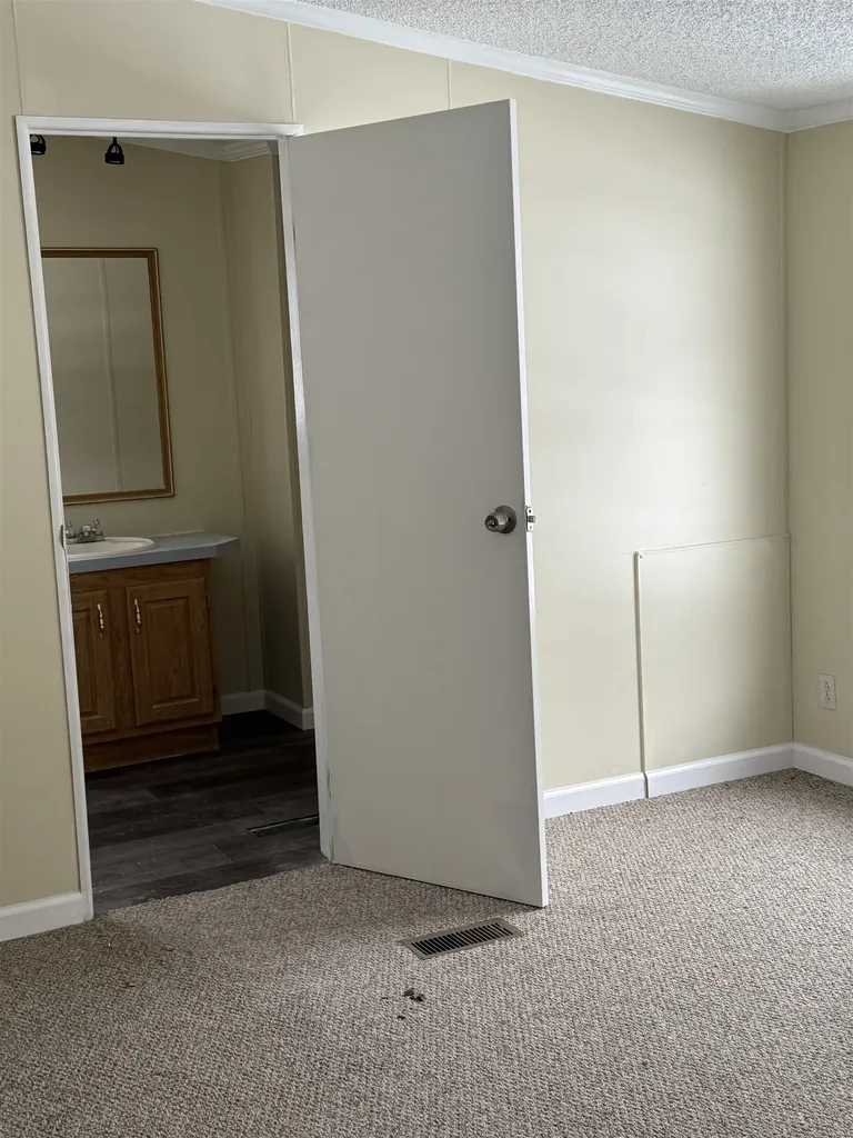 165 Railroad Street Williamstown VT 05679