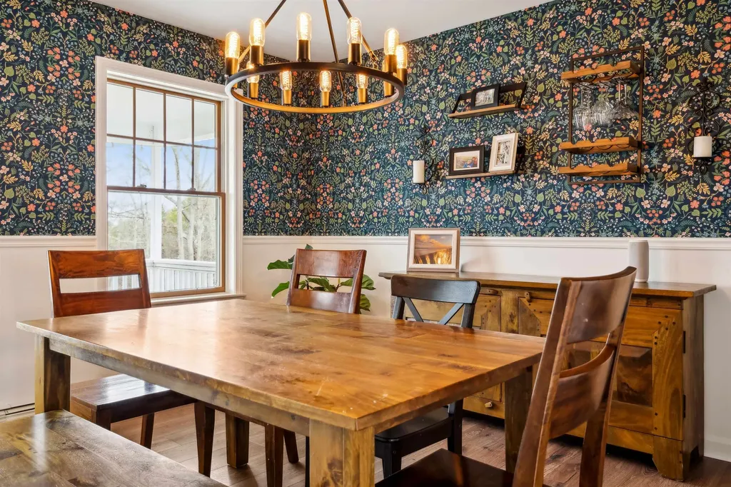 1325 Wildlife Road Hartford VT 05001