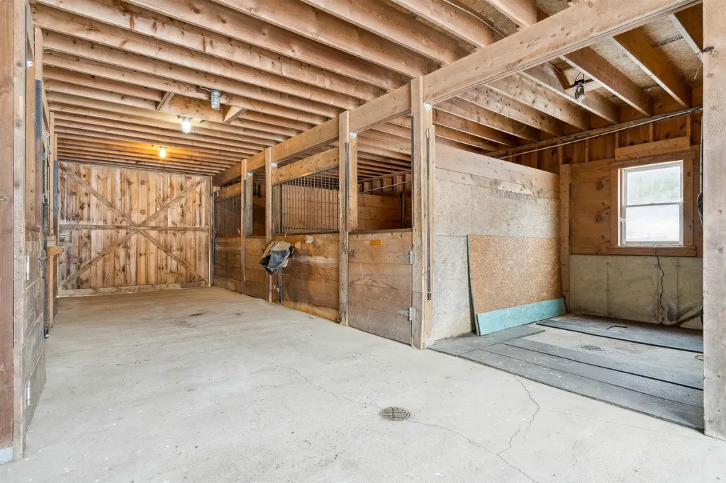 1325 Wildlife Road Hartford VT 05001