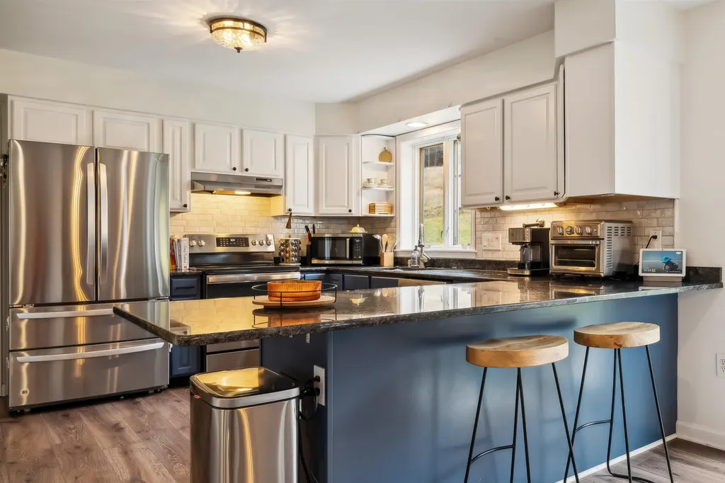 1325 Wildlife Road Hartford VT 05001