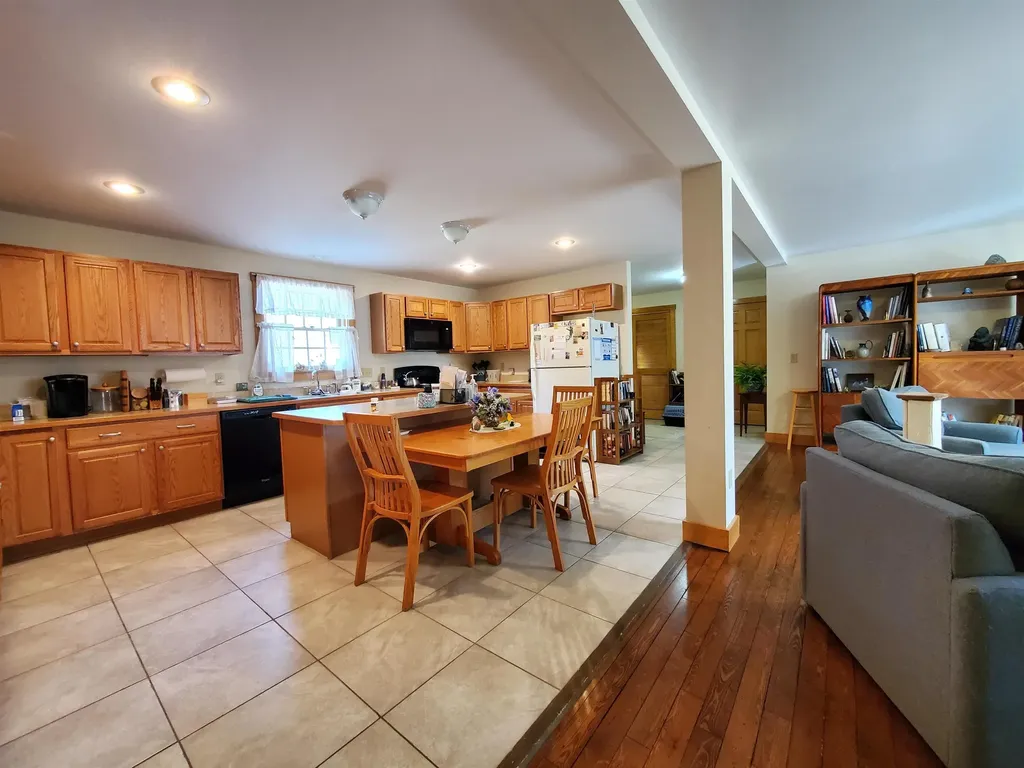 565 Farmer Drive St. Johnsbury VT 05819