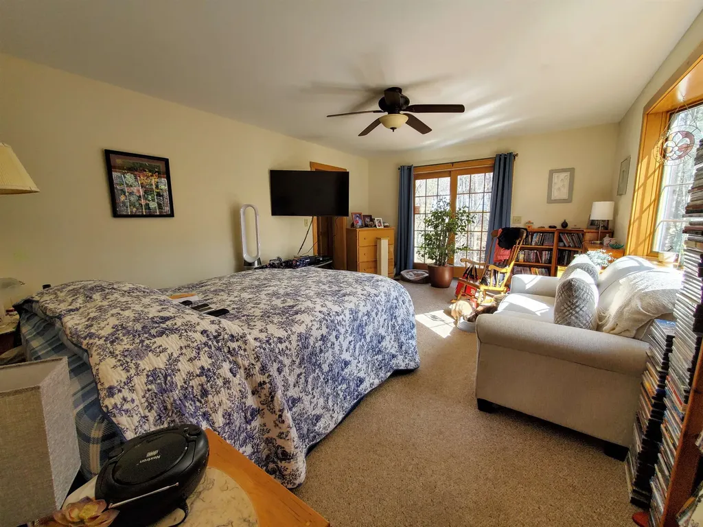 565 Farmer Drive St. Johnsbury VT 05819