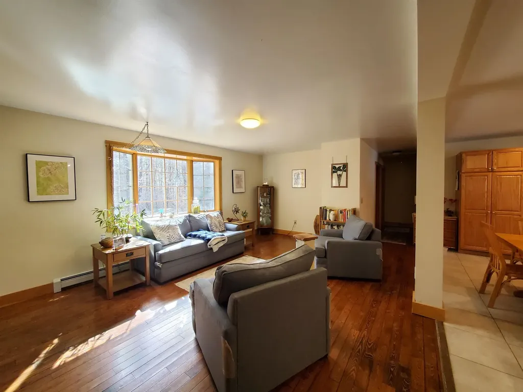 565 Farmer Drive St. Johnsbury VT 05819