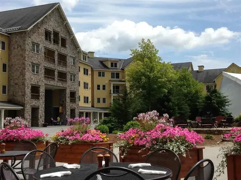 274/276 Qtr. I I Jackson Gore Inn Ludlow VT 05149