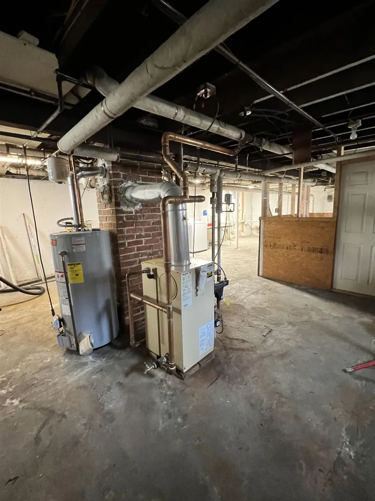 84 Allds Nashua NH 03060