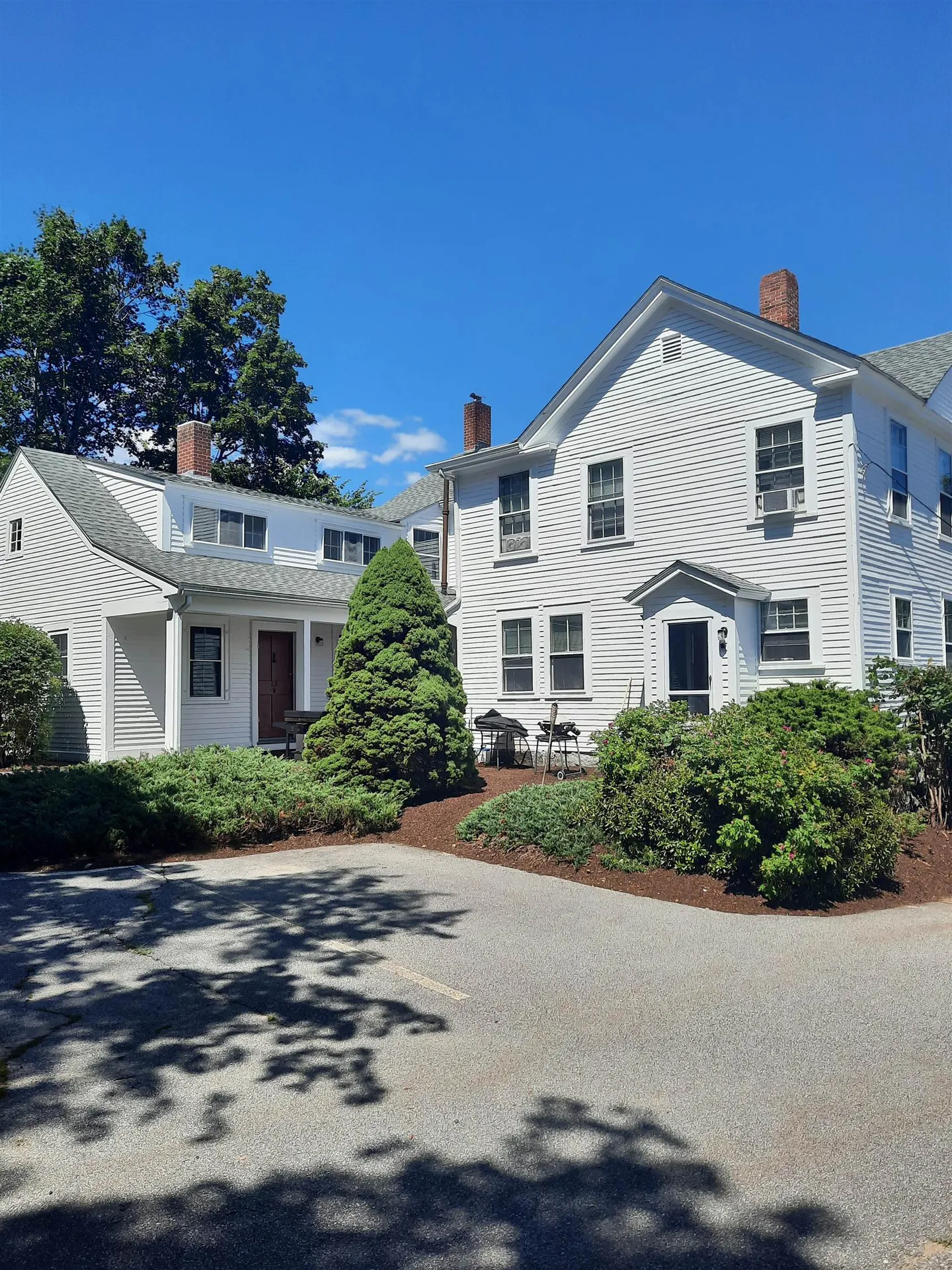 13 Maple Street Henniker NH 03301