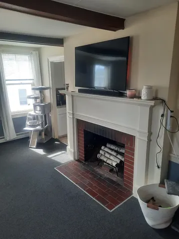 13 Maple Street Henniker NH 03301