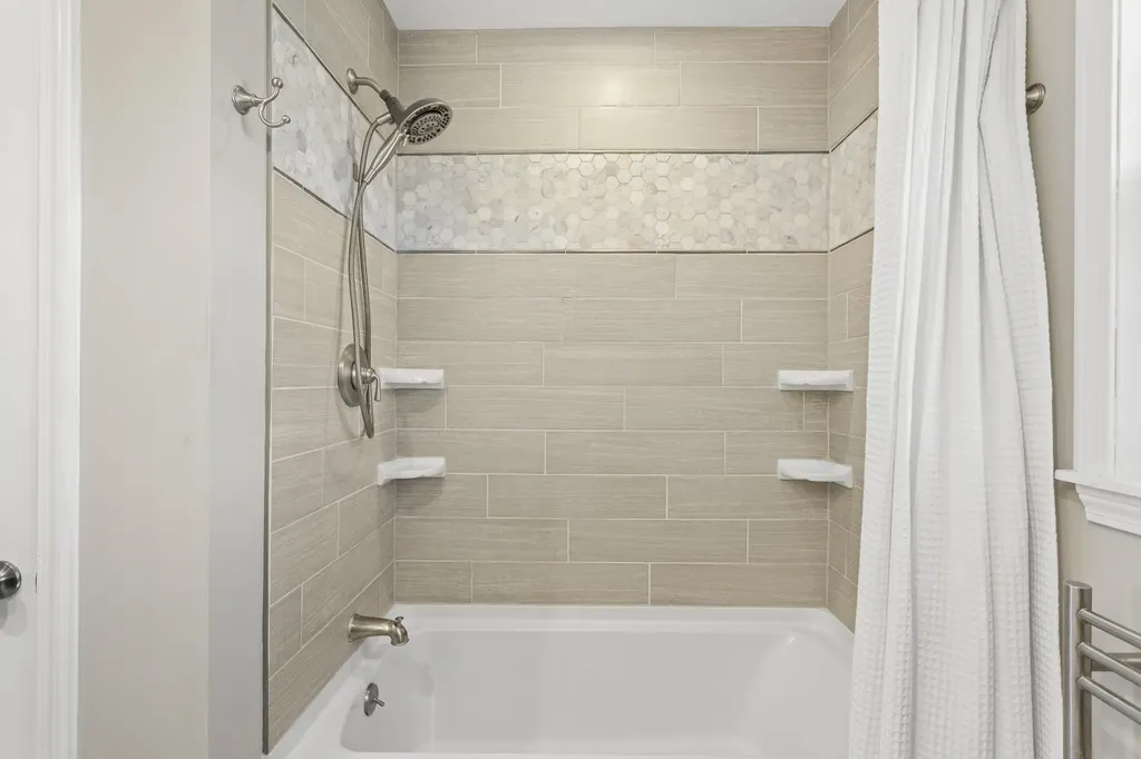 6 Downer Drive Hampton NH 03842