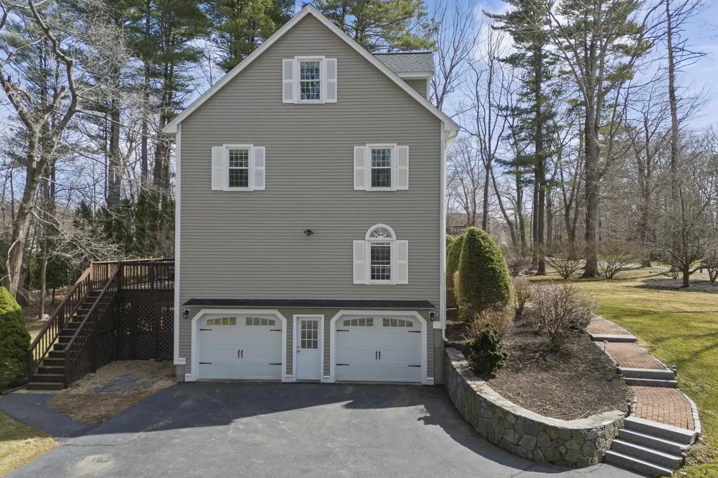 6 Downer Drive Hampton NH 03842