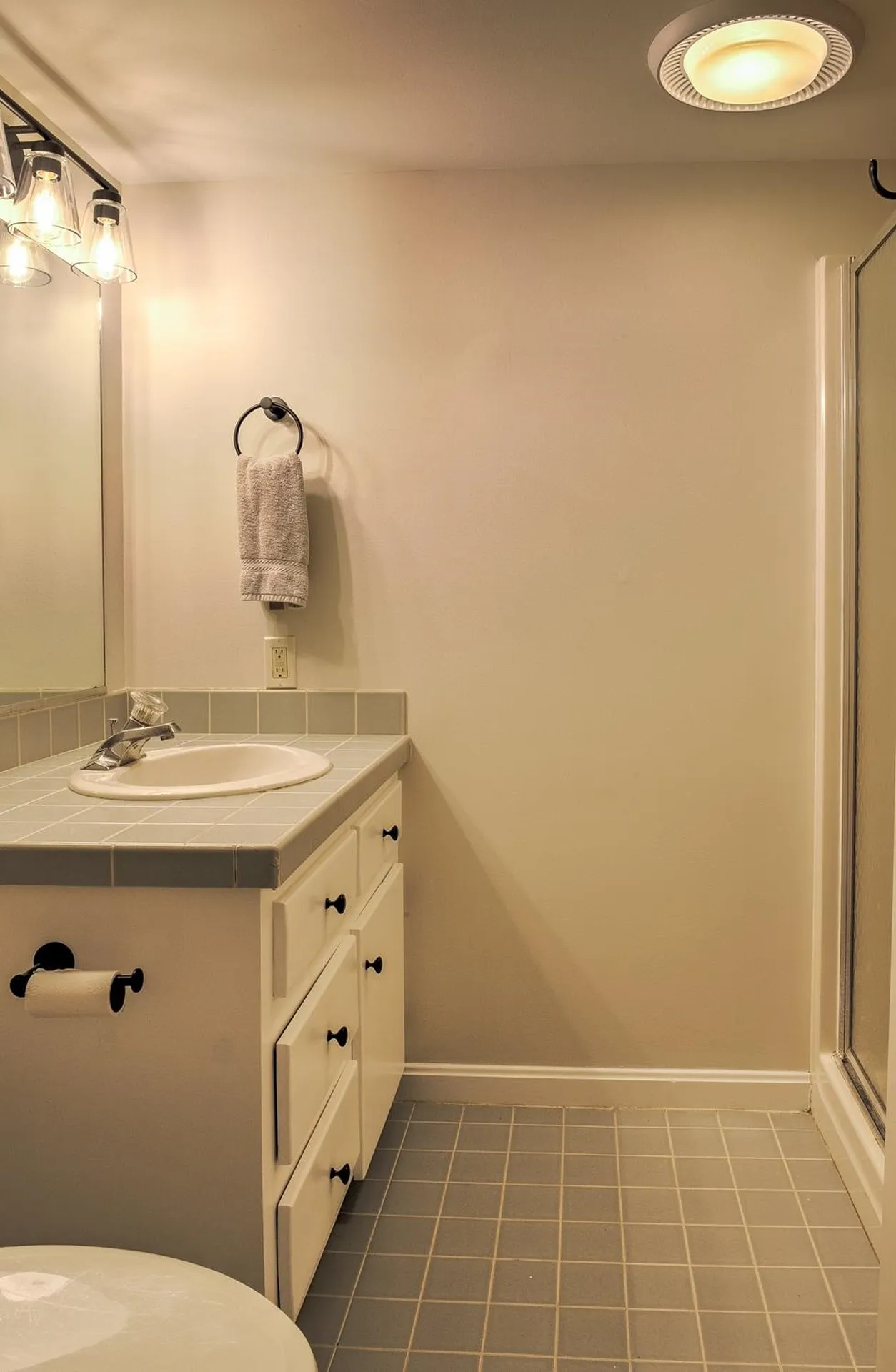 18 Algonquin Drive Keene NH 03431