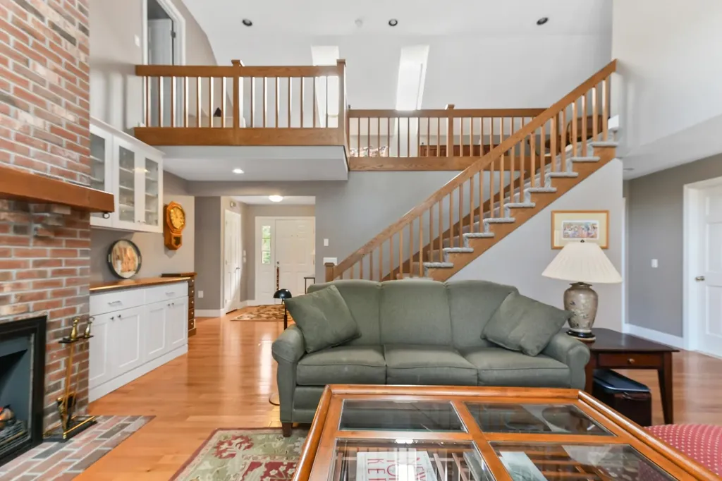 71 Greensward Drive Grantham NH 03753