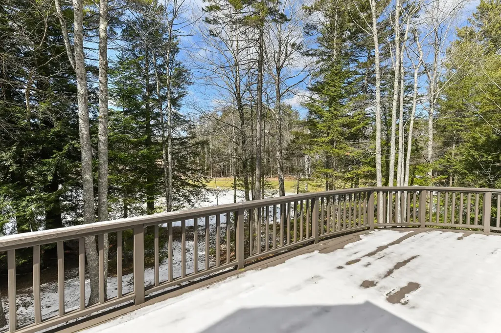 71 Greensward Drive Grantham NH 03753