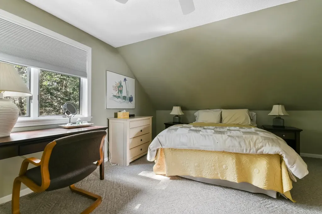 71 Greensward Drive Grantham NH 03753