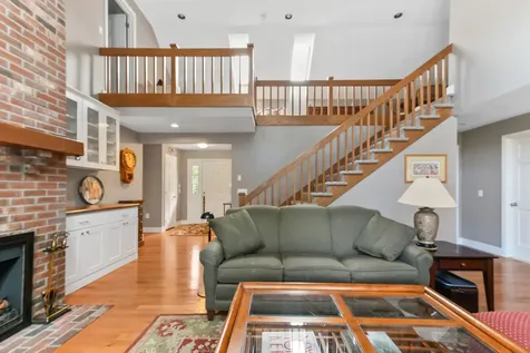 71 Greensward Drive Grantham NH 03753