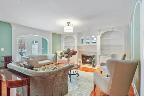 37 Brady Avenue Salem NH 03079