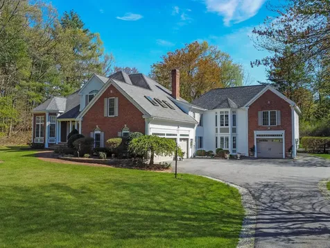 37 Brady Avenue Salem NH 03079