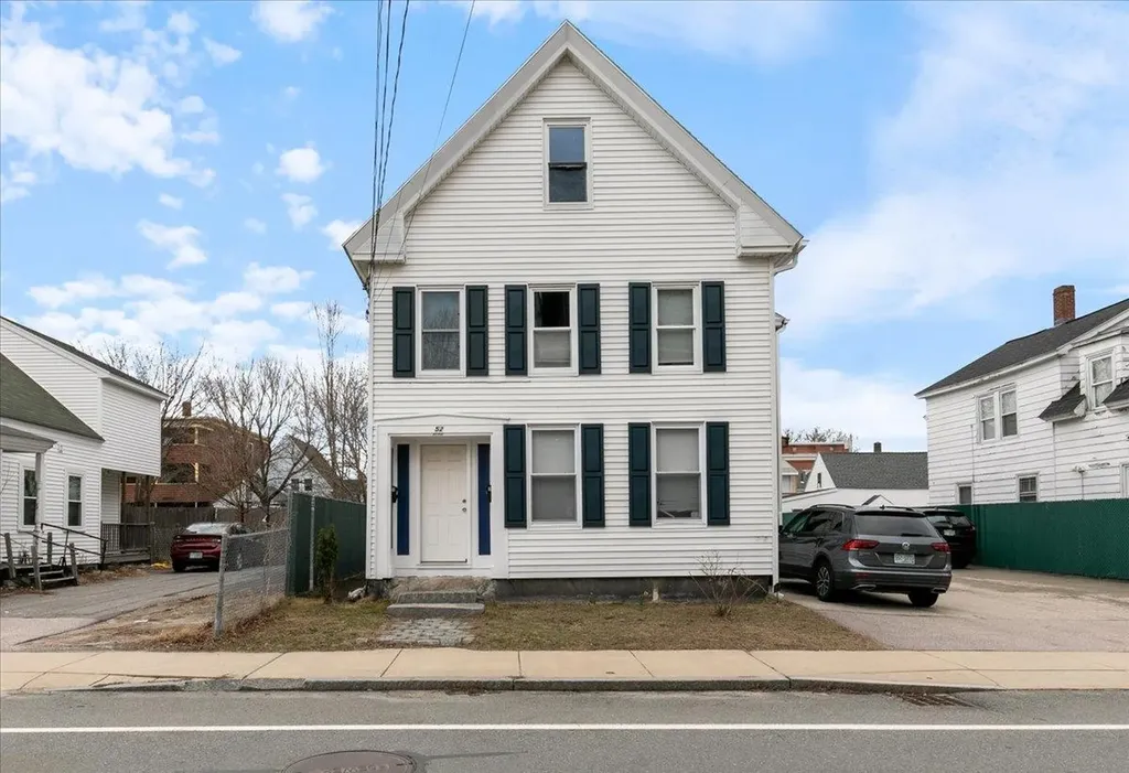 52 Palm Street Nashua NH 03060