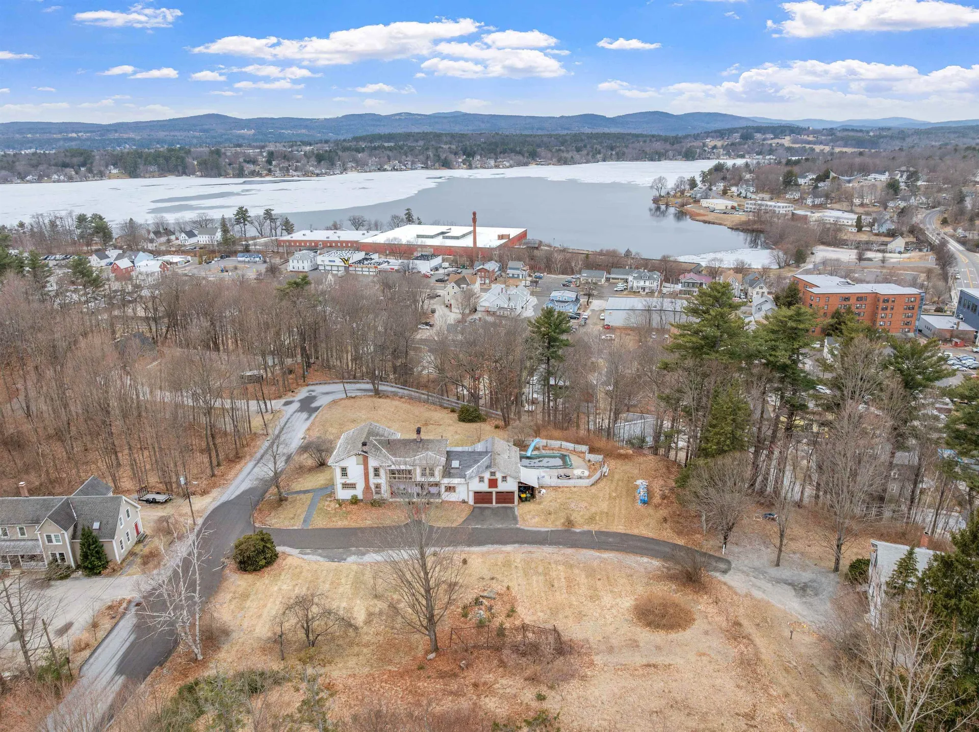 18 Cole Street Laconia NH 03246