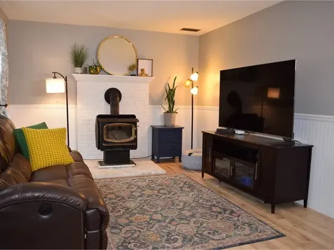 28 Red Cedar Lane Shelburne VT 05482