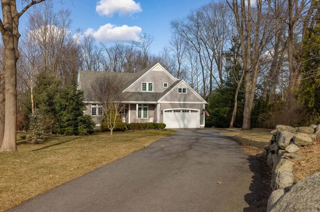 40 Sanderson Drive Portsmouth NH 03801