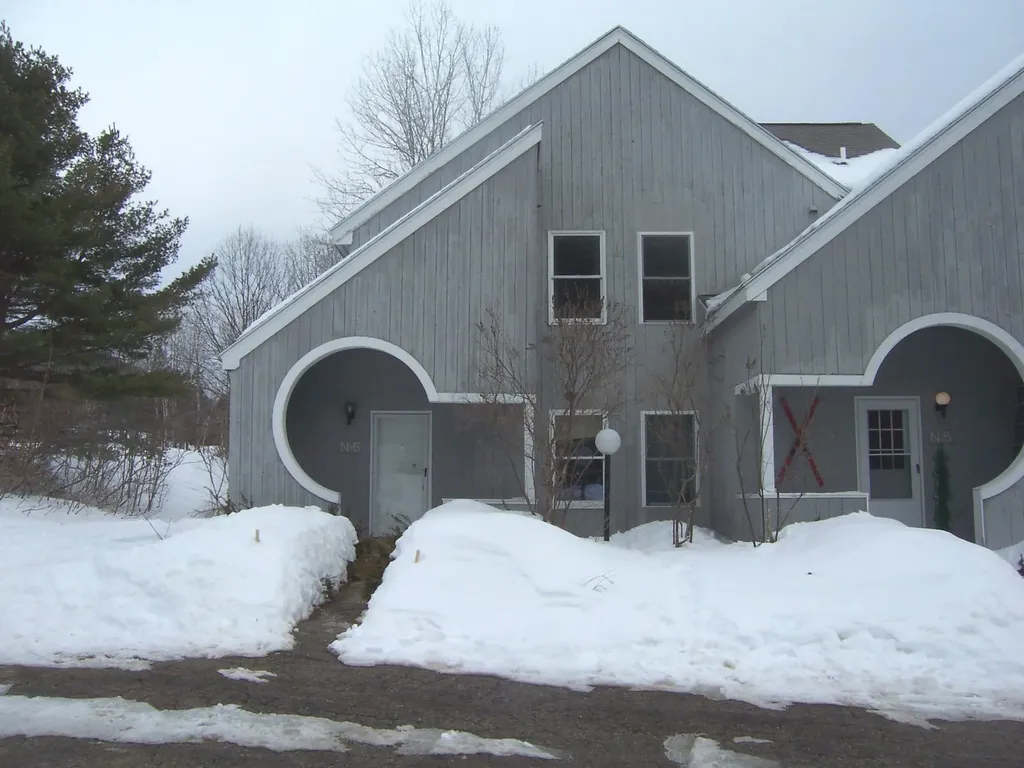 86 Davis Road Plymouth NH 03264