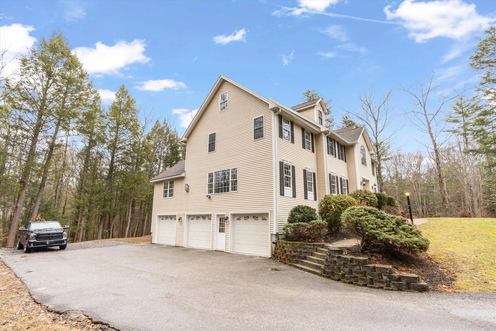 60 Mohawk Lane Brentwood NH 03833