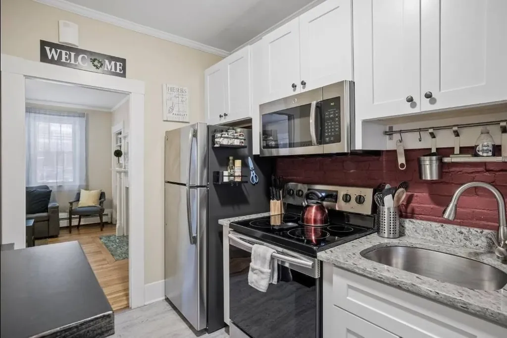 69 Middle Street Manchester NH 03101