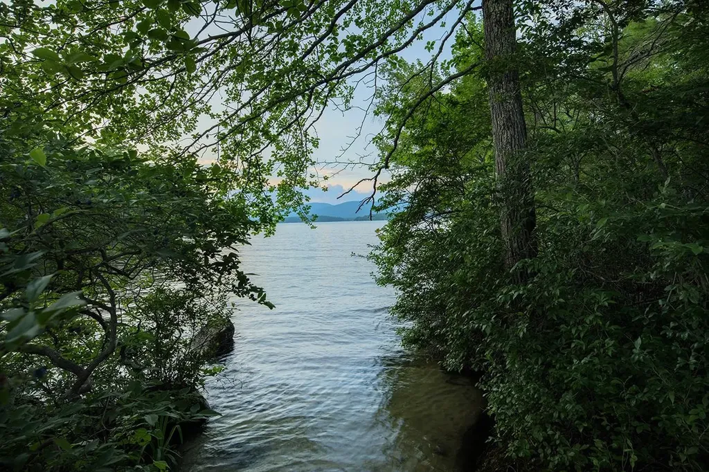 1 Little Beaver Island Meredith NH 03253