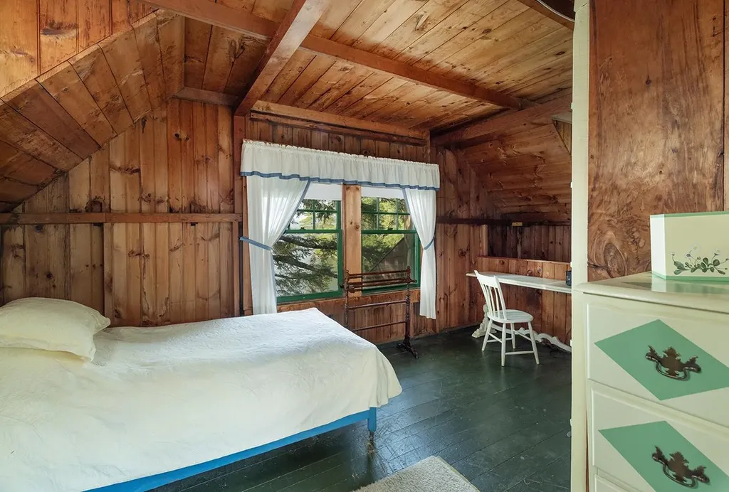 1 Little Beaver Island Meredith NH 03253