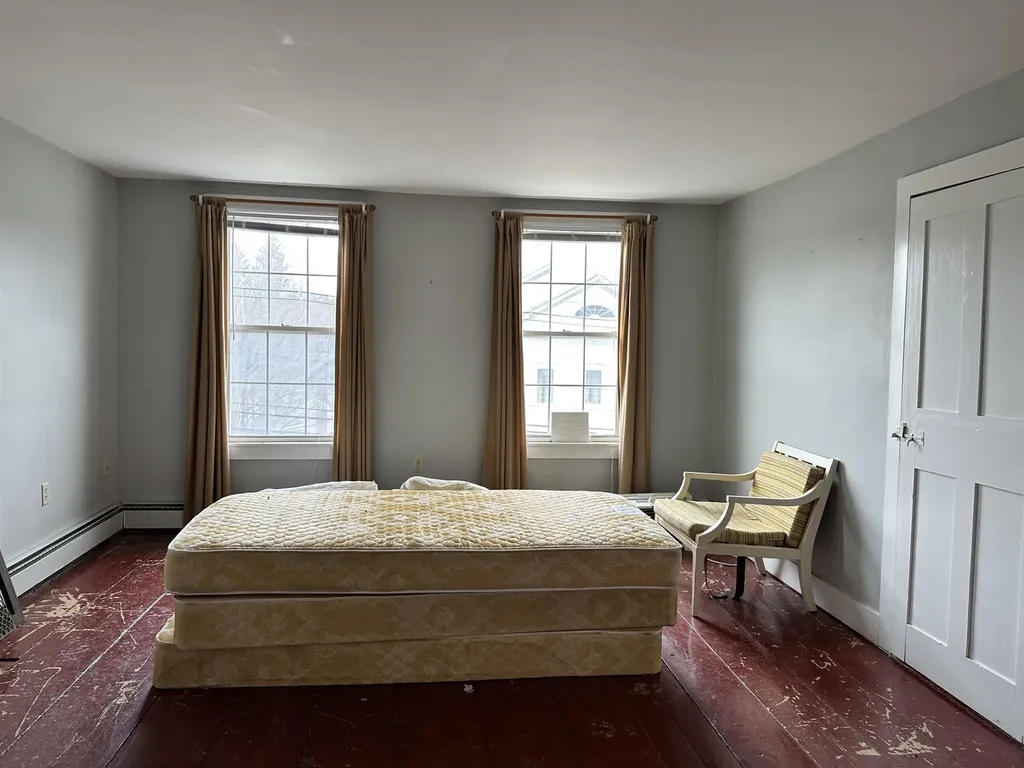 423 Main Street Chester VT 05142