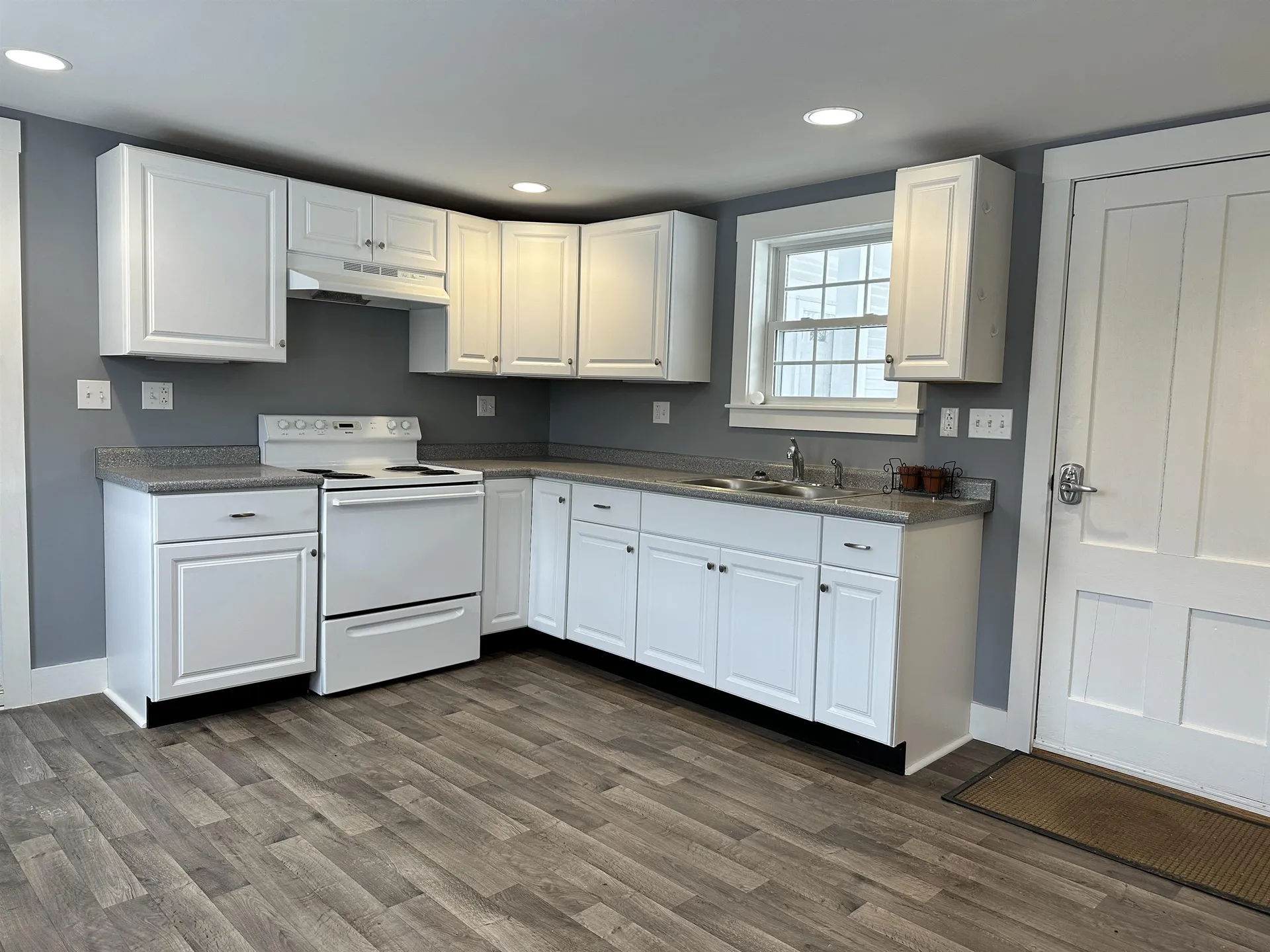 423 Main Street Chester VT 05142