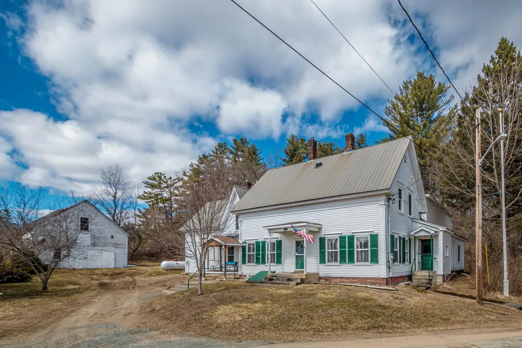 43 Courthouse Drive Guildhall VT 05906