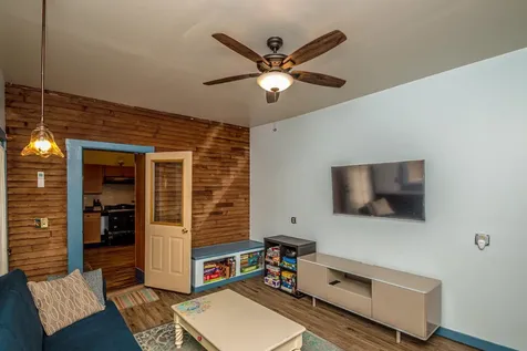 43 Courthouse Drive Guildhall VT 05906