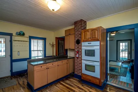 43 Courthouse Drive Guildhall VT 05906