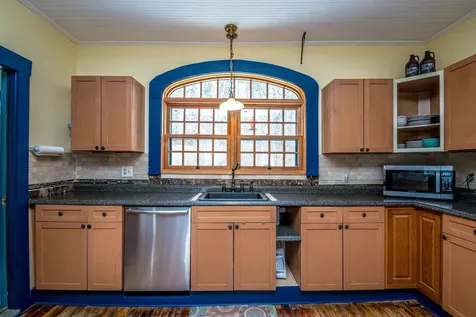 43 Courthouse Drive Guildhall VT 05906