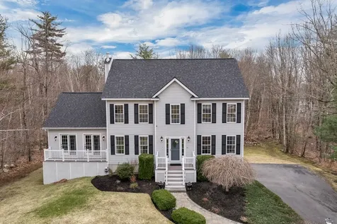 37 Greenhaven Road Salem NH 03079