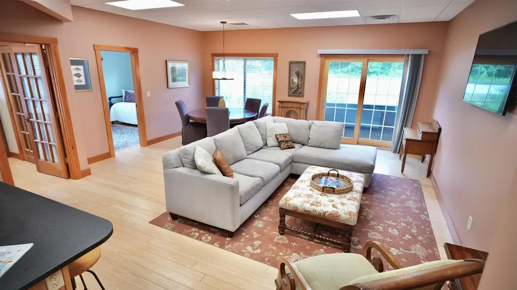 41 Glendale Place Gilford NH 03249