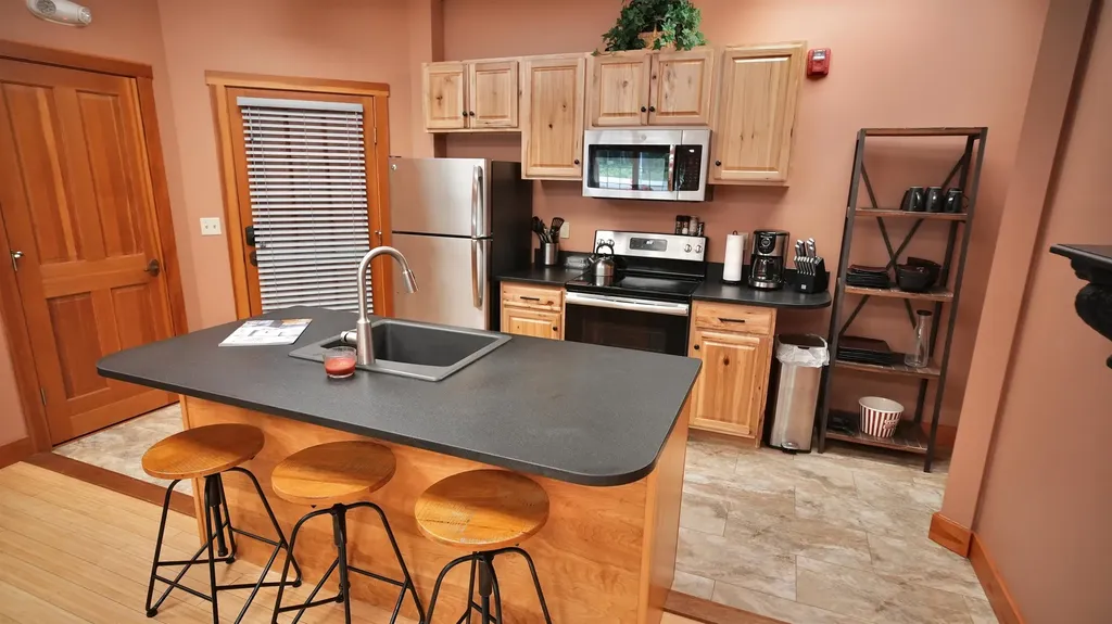 41 Glendale Place Gilford NH 03249