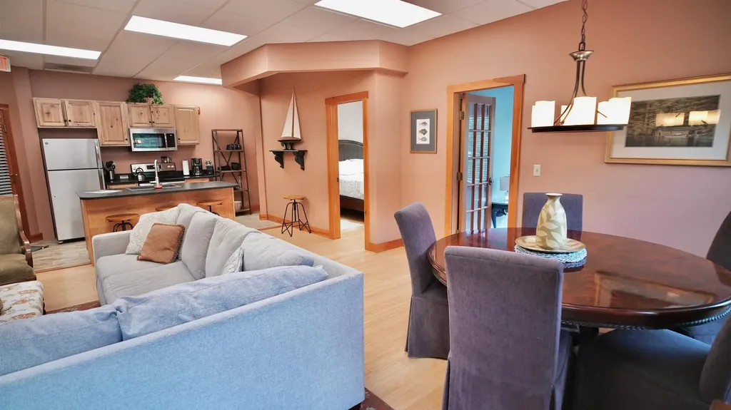 41 Glendale Place Gilford NH 03249